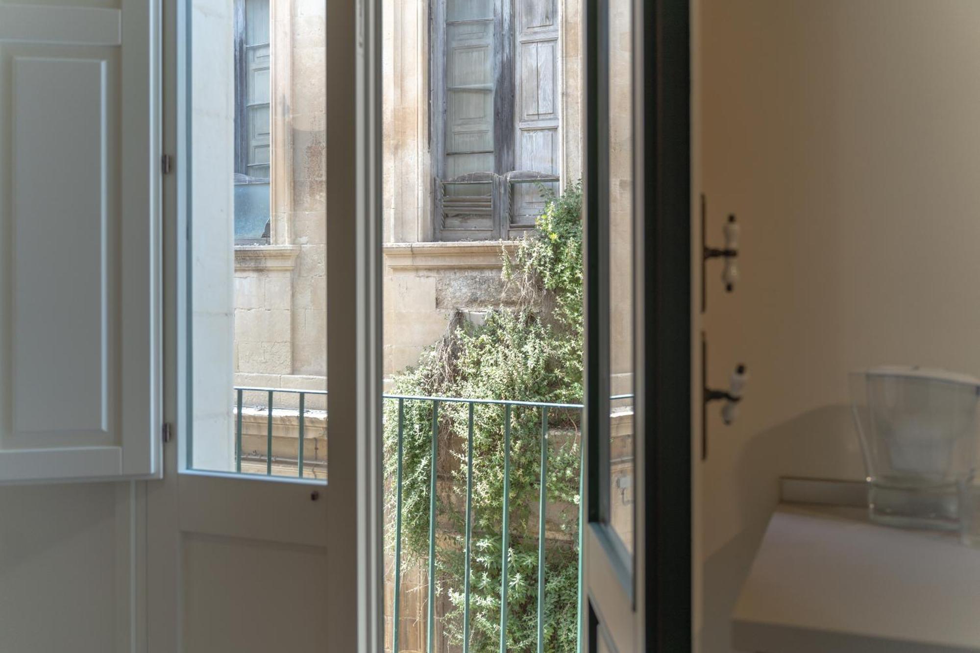Margherita Apartment & Rooftop By Residence Colibri Lecce Eksteriør bilde