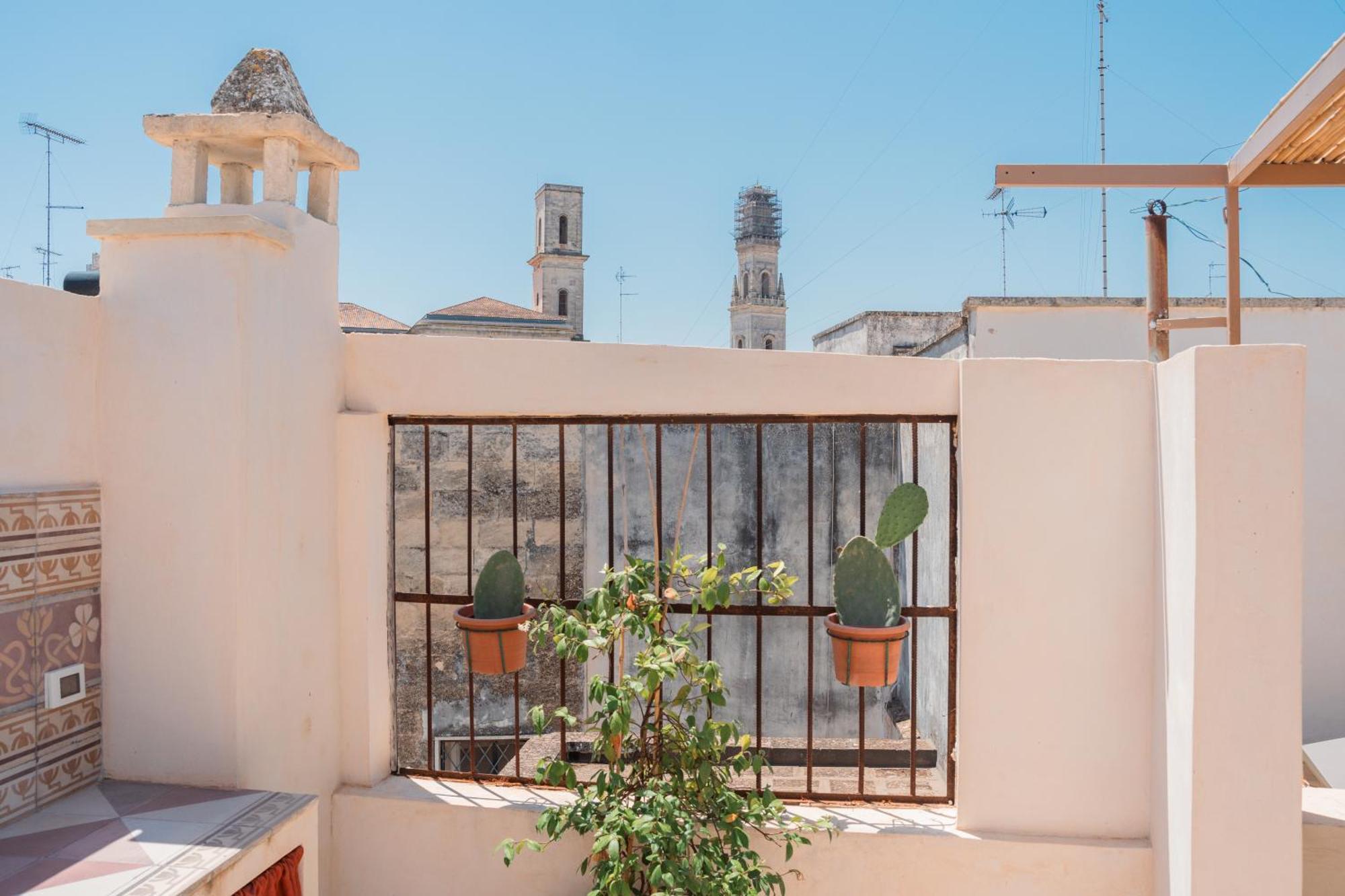 Margherita Apartment & Rooftop By Residence Colibri Lecce Eksteriør bilde