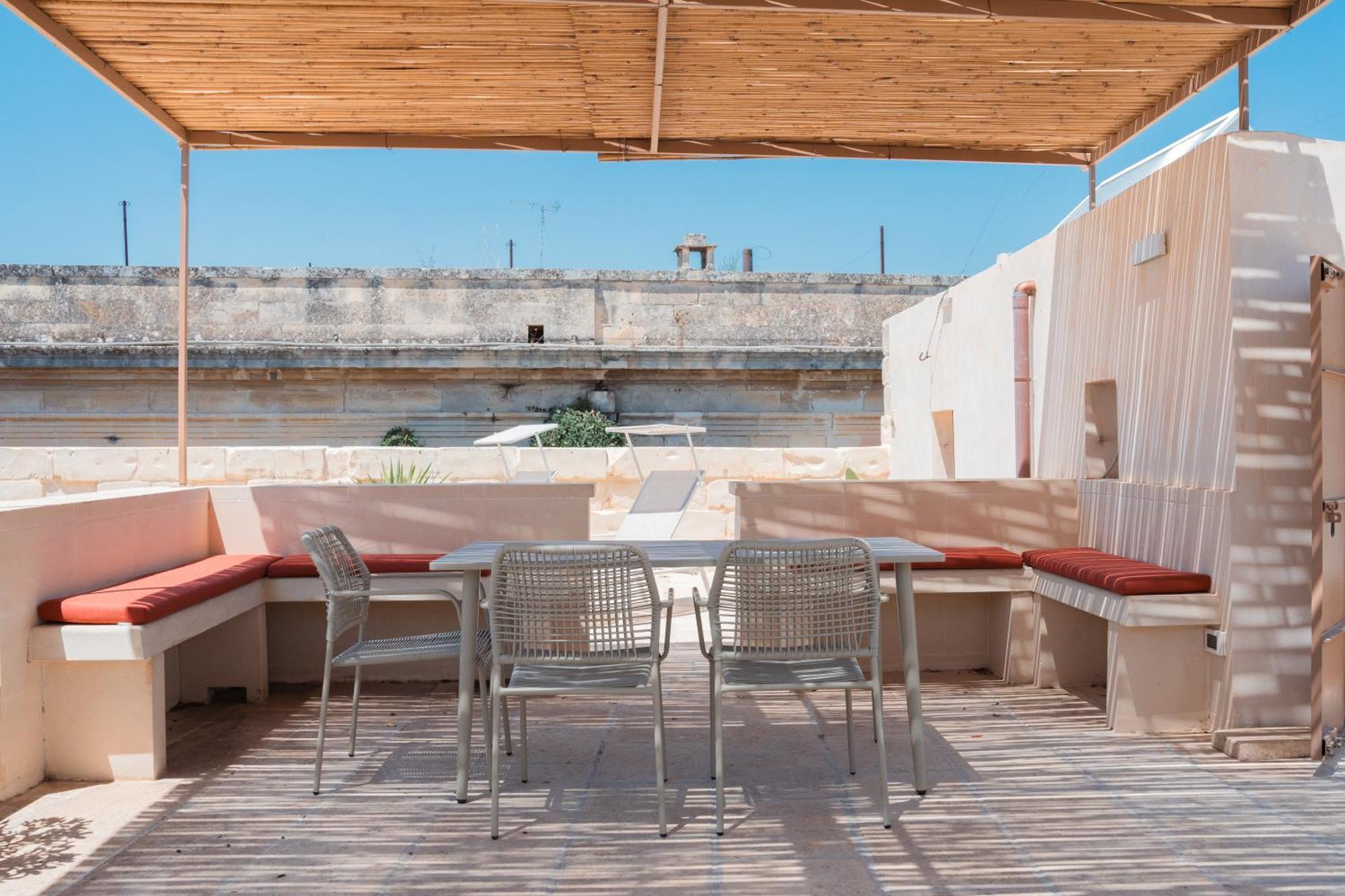 Margherita Apartment & Rooftop By Residence Colibri Lecce Eksteriør bilde